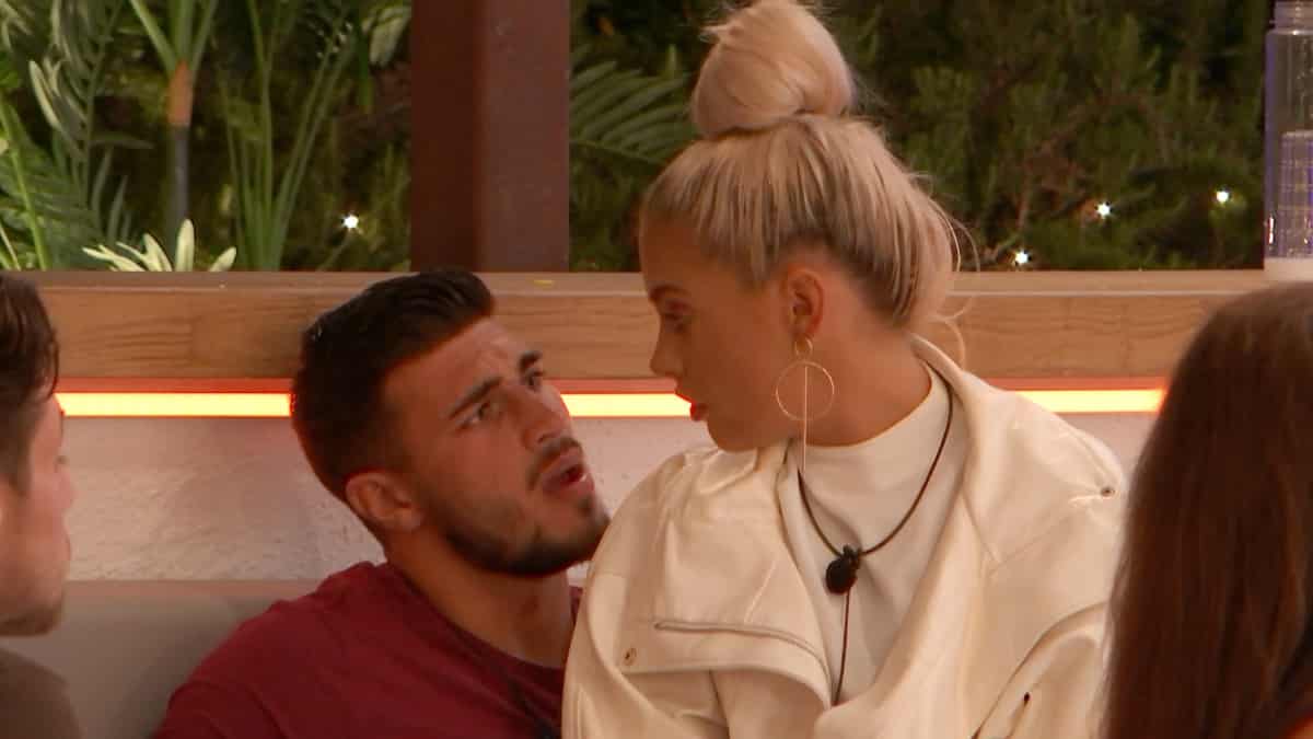 Love Island's Molly-Mae Hague And Tommy Fury Have Been 'doing Bits ...