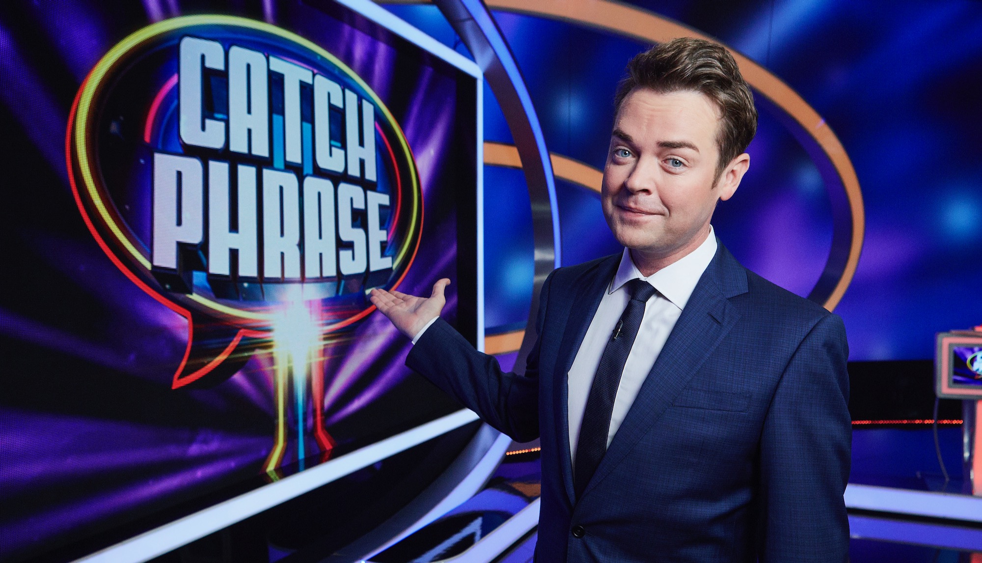 Who's on Celebrity Catchphrase tonight? Line up of celebrities on ...