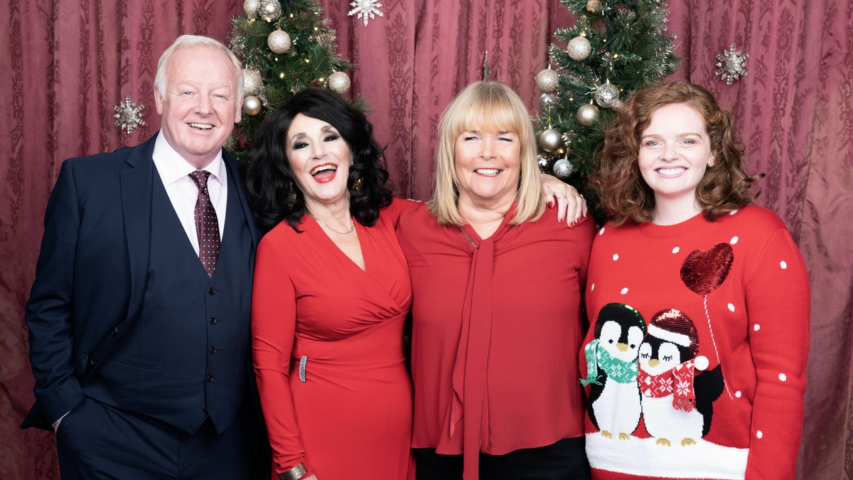 What S On Tv Tonight Christmas Eve Schedule Soaps