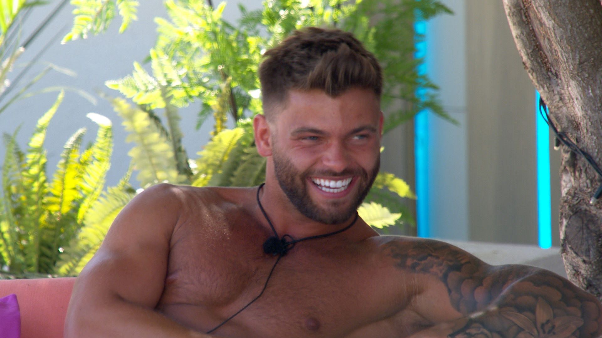 Tonight's Love Island spoilers Jake chats to Millie while Chloe has