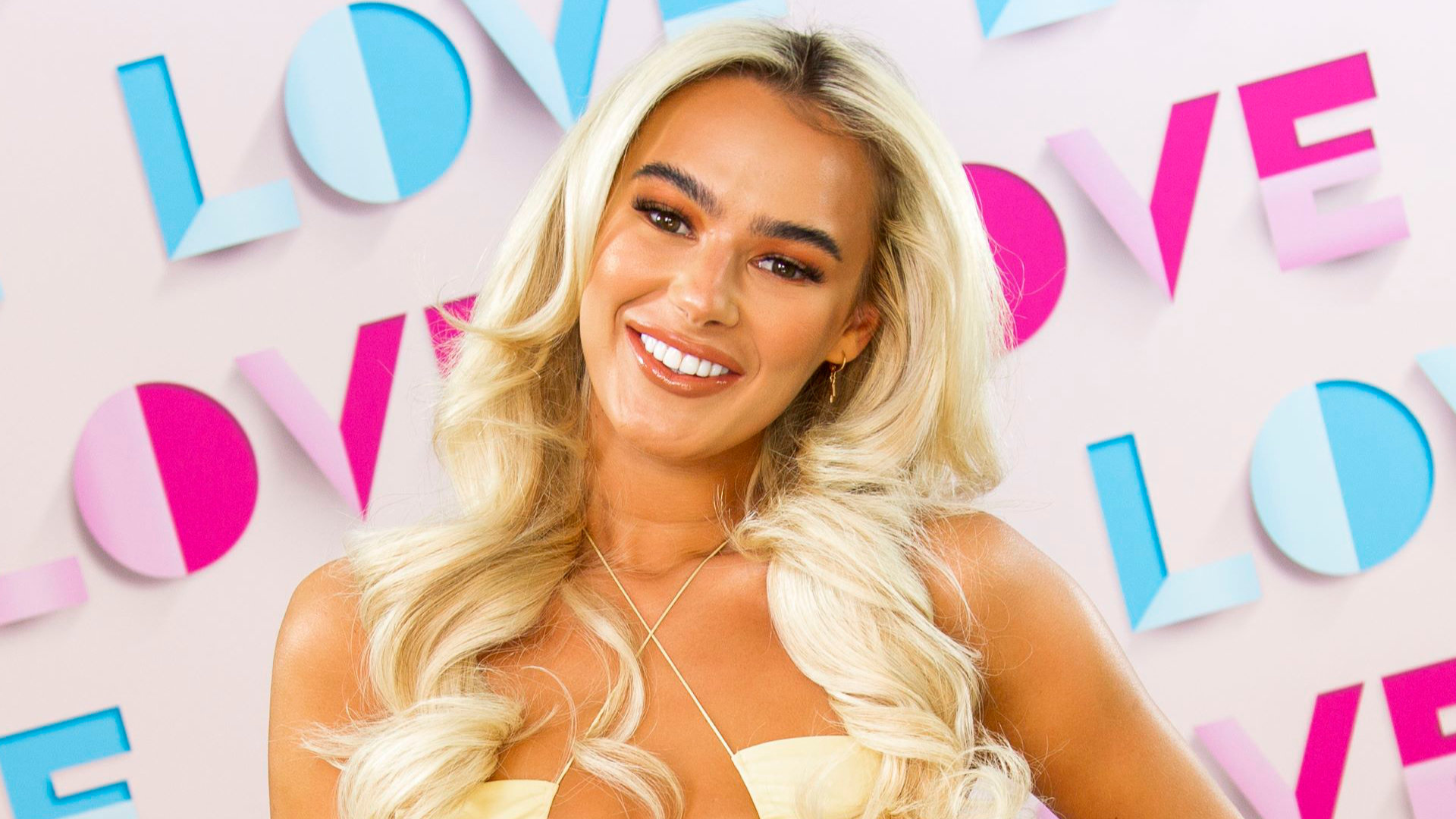 Love Island New Casa Amor girl Lillie has her eyes set on Jake Reality TV TellyMix