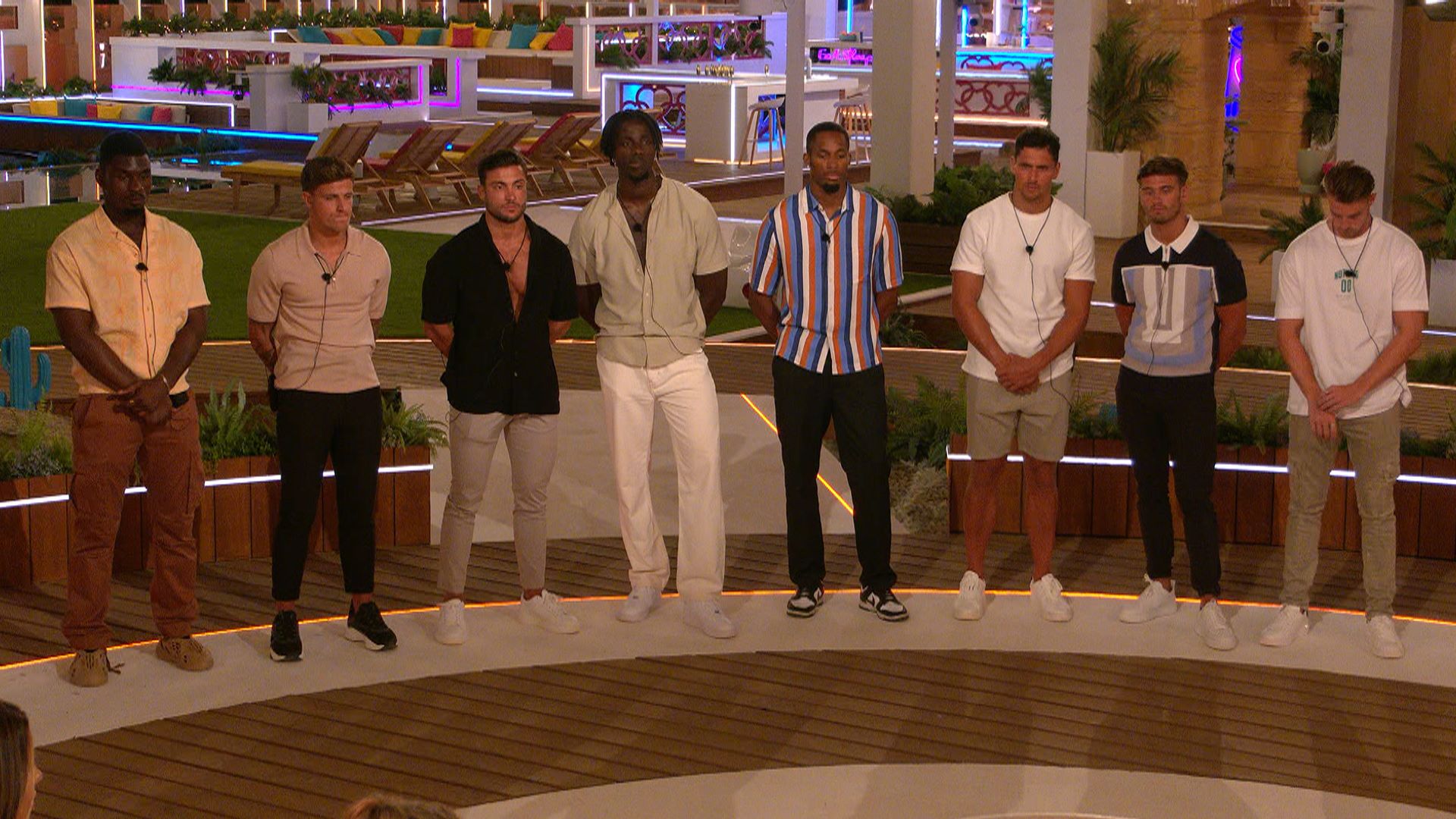 Who left Love Island 2022? One boy dumped in latest recoupling TellyMix