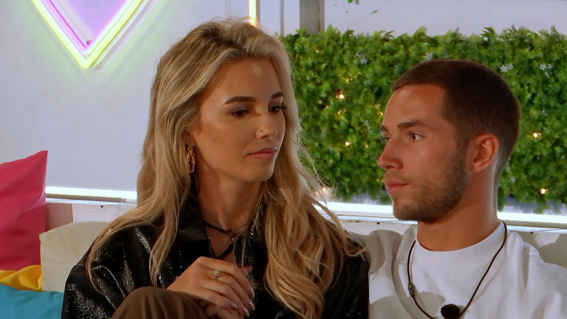 Tonight's Love Island spoilers as Ron and Lana have words after