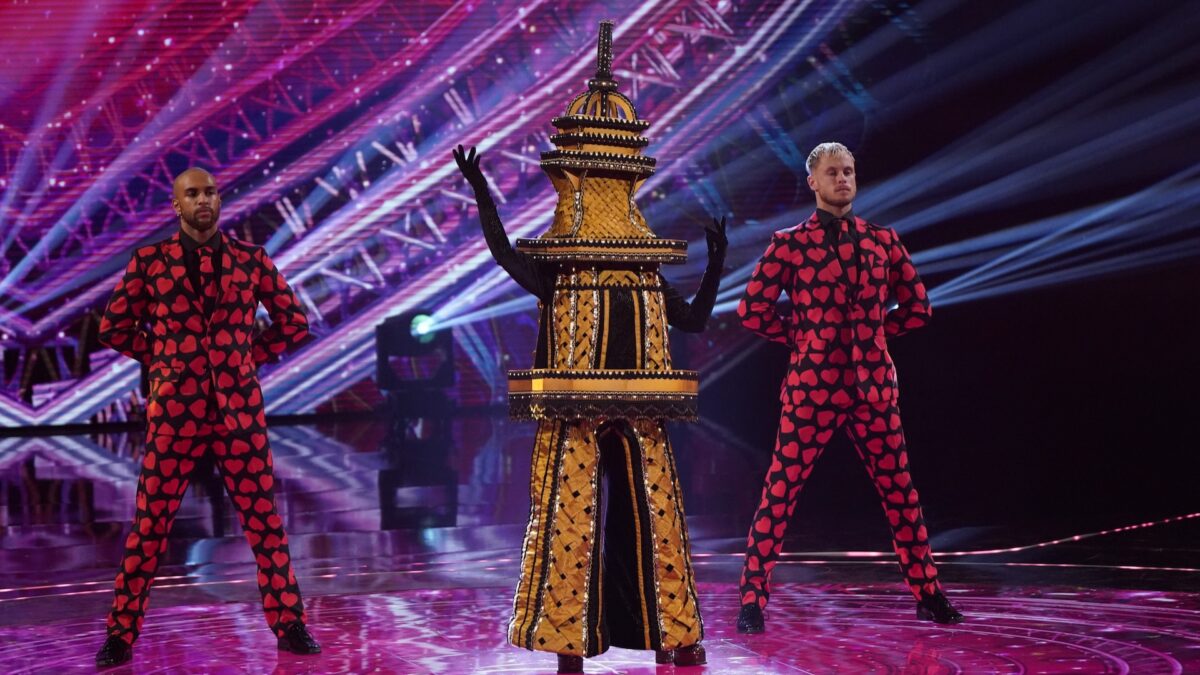 Fans 'work out' who's Eiffel Tower on The Masked Singer UK | TellyMix